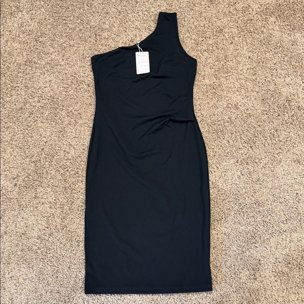 Amazon Black One-Shoulder Dress